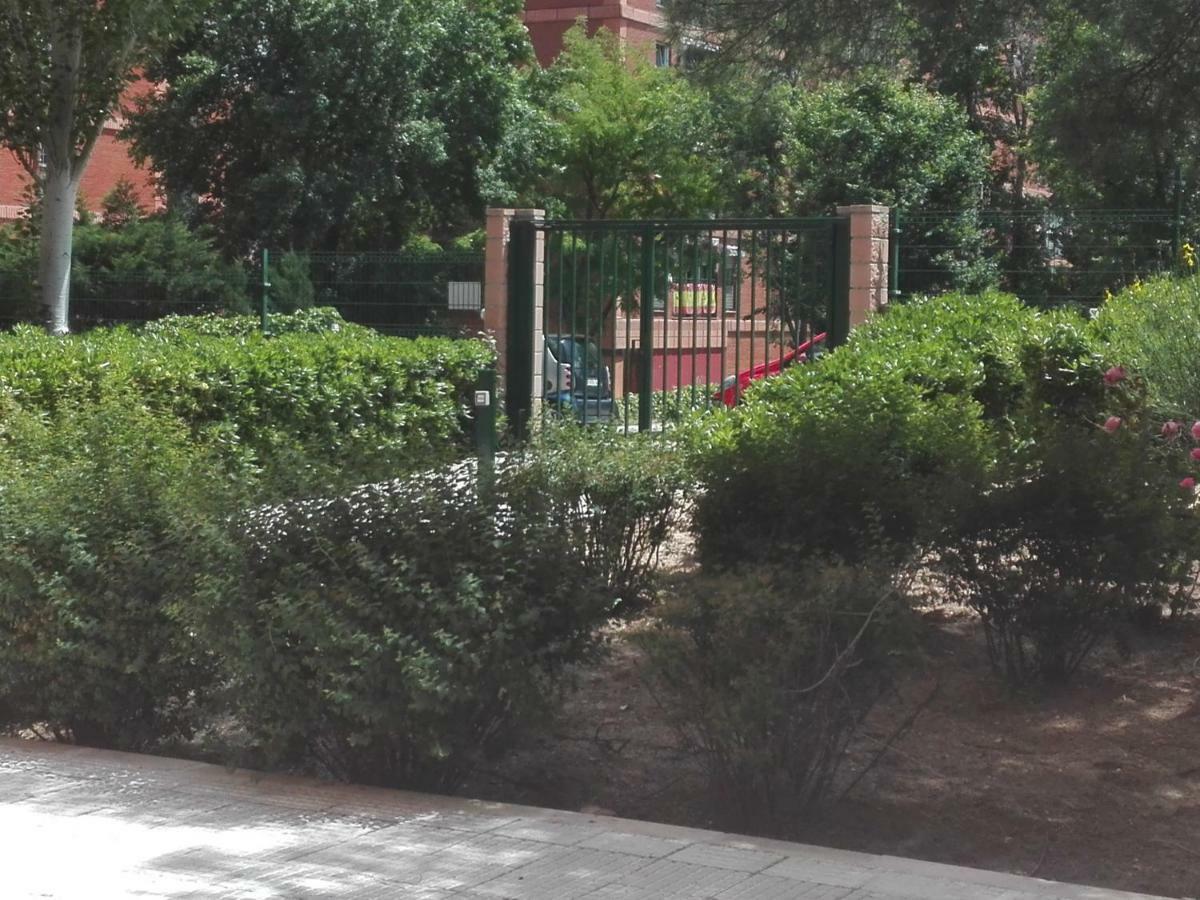 Apartamento Pinar De Chamartin Daire Madrid Dış mekan fotoğraf